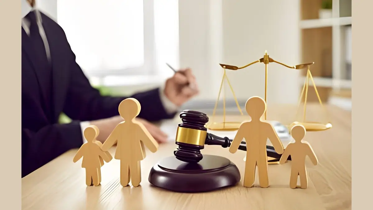 Avoiding Costly Mistakes Through Early Legal Support Hook